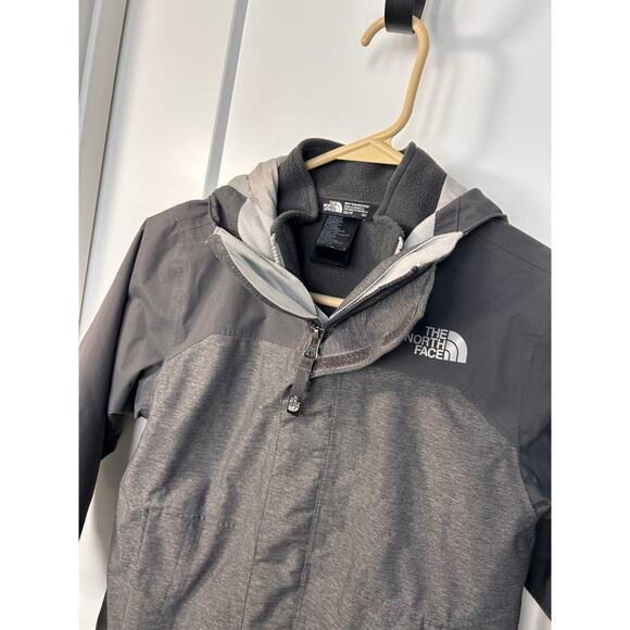 The North Face Boys Hooded Dryvent Two Tone Parka Rain Jacket Black Gray Size XS - Picture 2 of 12